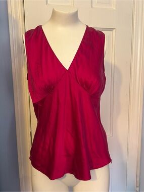 Banana Republic Silk Fuchsia Pink Red Sleeveless Blouse Y2K Satin Career Top 6